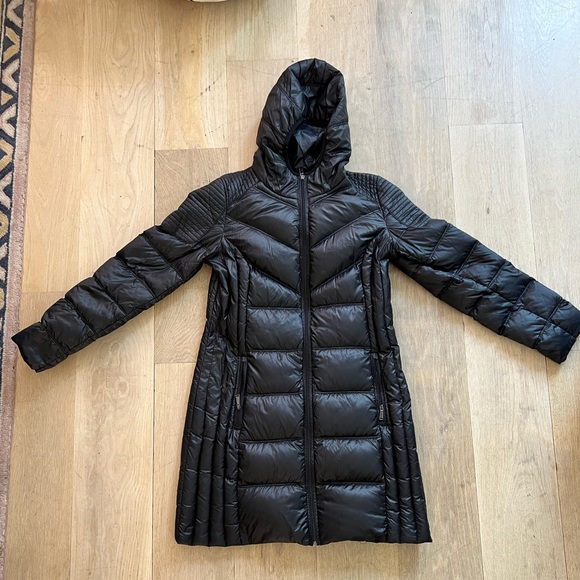 Black hooded BCBGeneration puffer coat - Medium - Picture 2 of 2